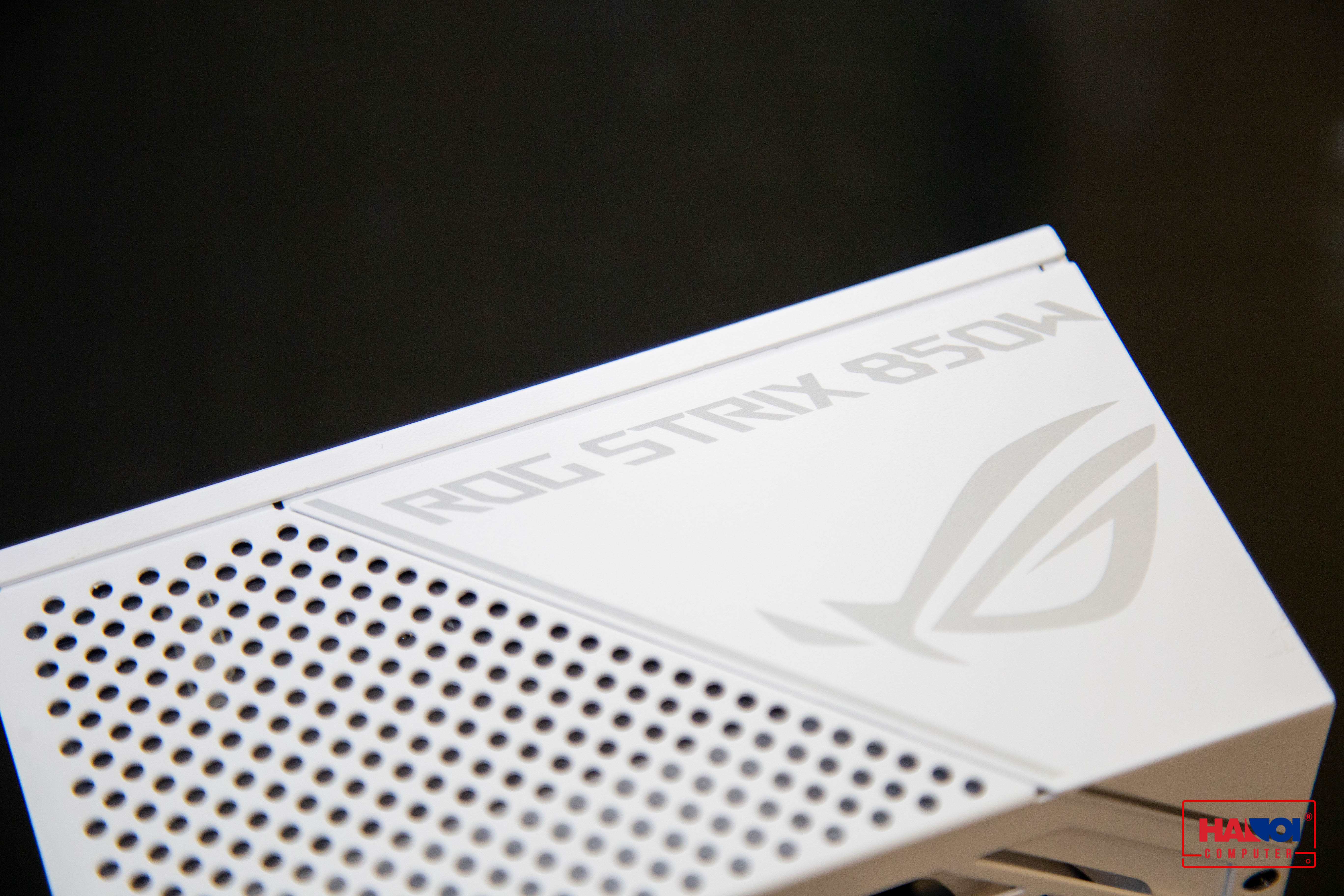 Cạnh Nguồn ASUS ROG STRIX 850G - WHITE GUNDAM 850W Gold ( Màu Trắng/80 Plus Gold / Full Modular)