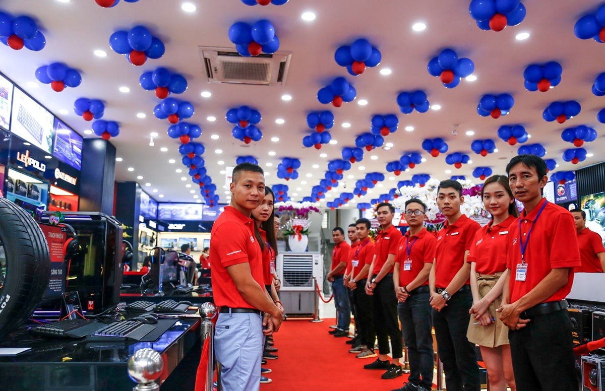 Con người HACOM tại Showroom chi nhánh HACOM Thanh Trì