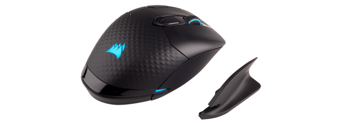 Chuột chơi game Corsair Dark Core Wireless RGB SE có thiết kế thích hợp cho nhiều form tay