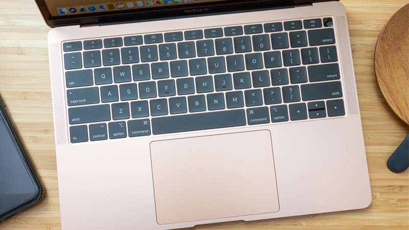 Apple Macbook Air 13-8