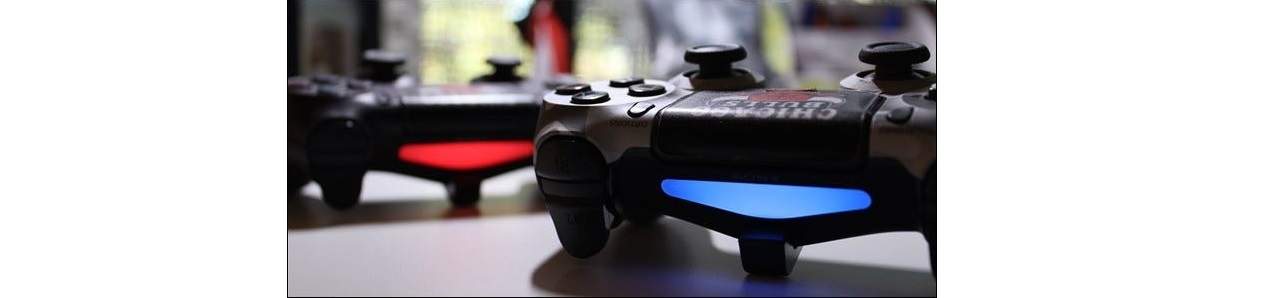 Tay cầm chơi game không dây PS4 Sony DUALSHOCK 4 Controller Steel Black CUH-ZCT2G21 tích hợp đèn led báo 