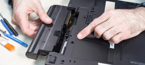 Phải làm sao khi Laptop Dell bị sập nguồn bật không lên?