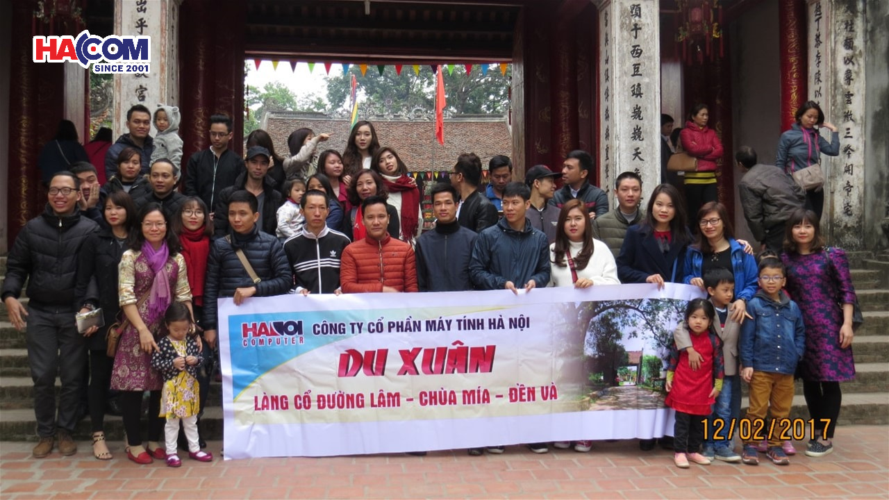 Du Xuân HACOM 2017: Hành trình cầu bình an và vãn cảnh tại các địa điểm tâm linh nổi tiếng