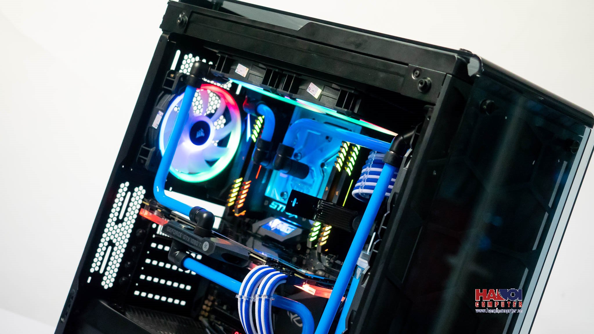 42525_modding_pc_corsair_570x_ht_16_4.jpg 3
