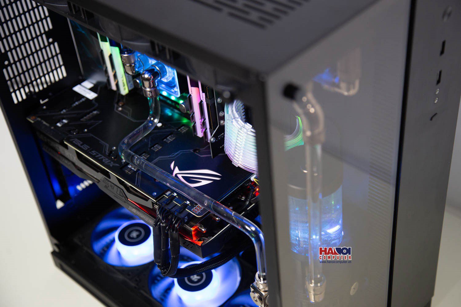 44888_modding_pc_lianli_o11wx_ht_32_clear_sky_4.jpg 3