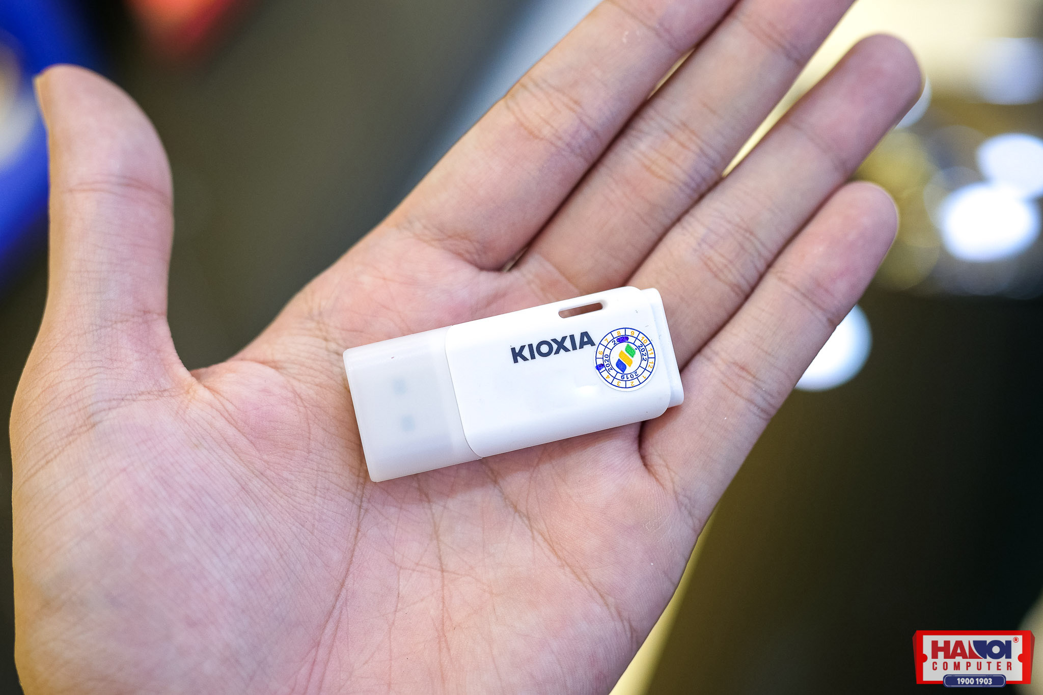 USB Kioxia 16GB 2.0 U202 White LU202W016GG4