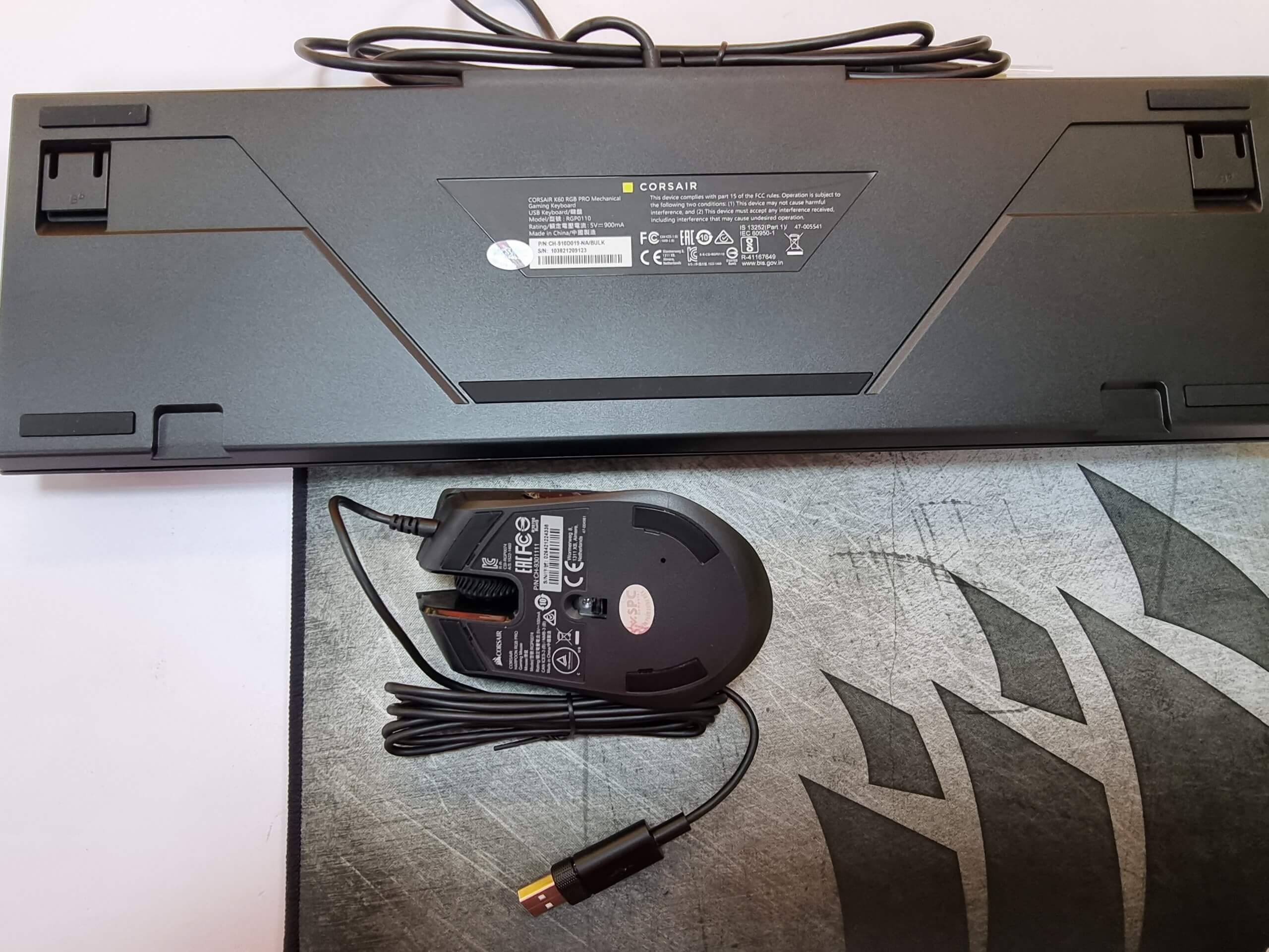 Bộ Bàn phím chuột bàn di Corsair 3in1 Gaming Bundle ( (CH-910D519-NA) (hàng thanh lý 100%)