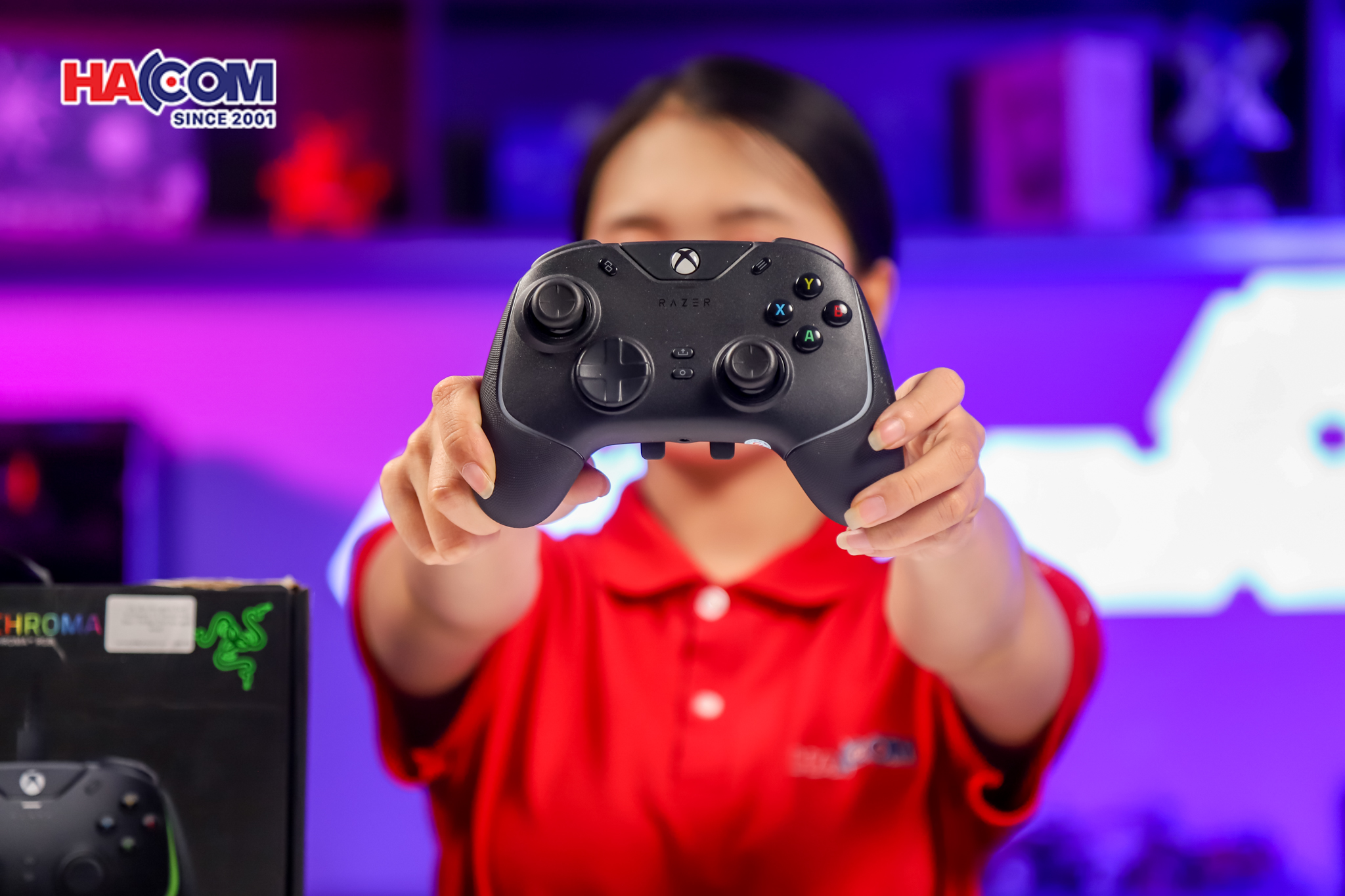 71288_tay_cam_choi_game_razer_wolverine_v2_wired_gaming_controller_for_xbox_series_x_rz06_03560100_r3m1_04.JPG 9