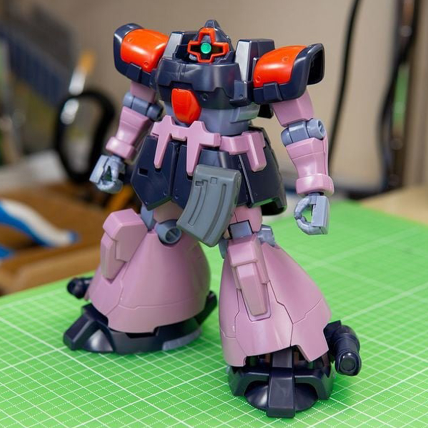 Mô hình lắp ráp BANDAI DOM TROPEN 1/144 HG UC - Hình 4