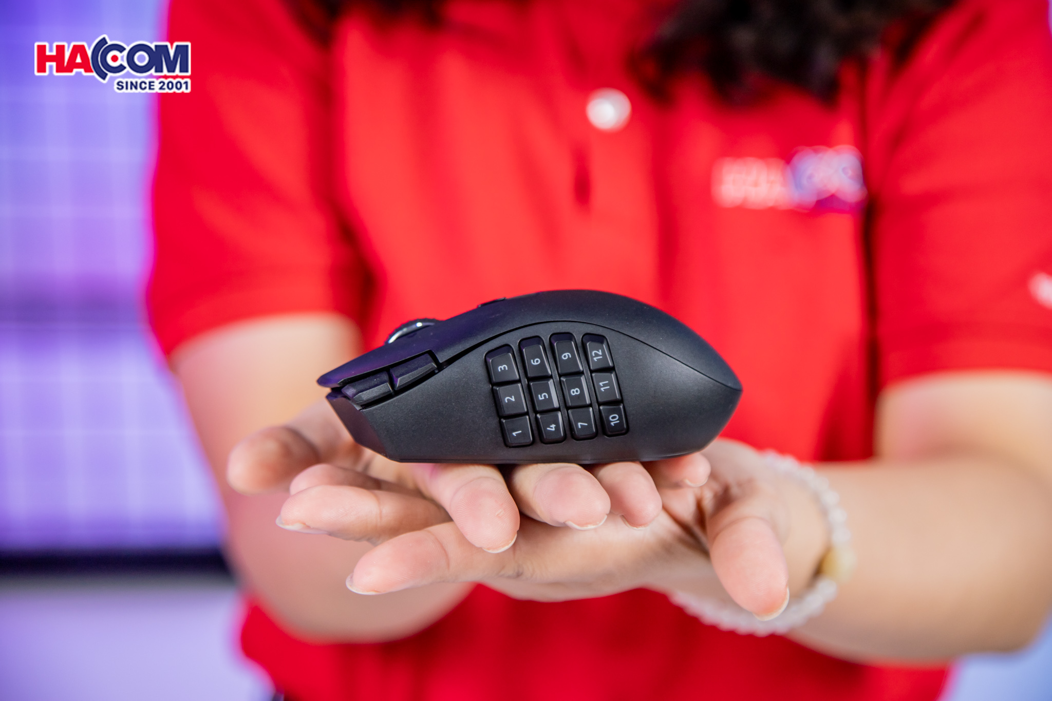 76734_chuot_gaming_khong_day_razer_naga_v2_hyperspeed___rz01_03600100_r3a1_02.jpg 7