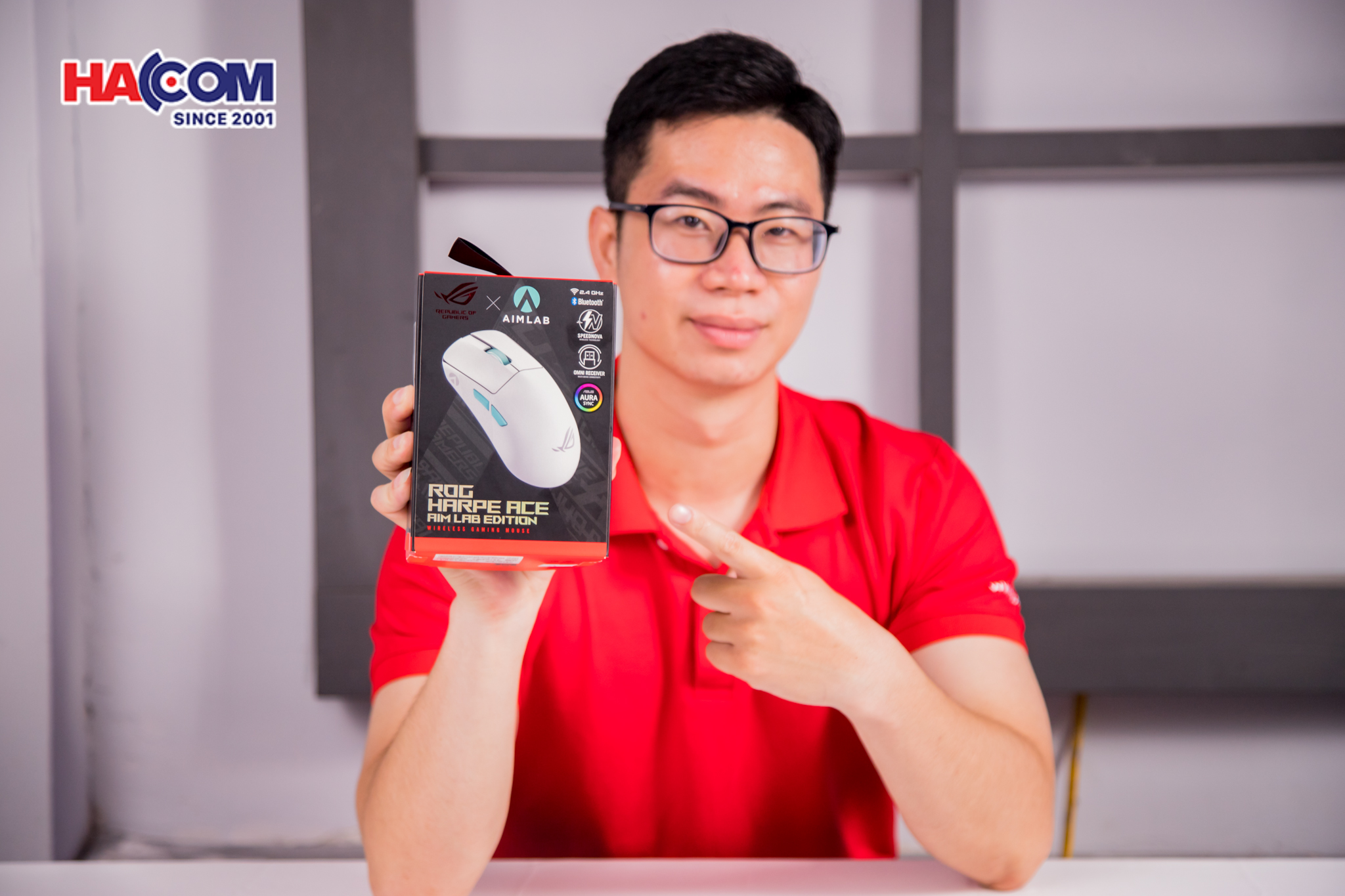 76736_chuot_gaming_khong_day_asus_rog_harpe_ace_aim_lab_edition_moonlight_white___90mp02w0_bmua10_02.JPG 10