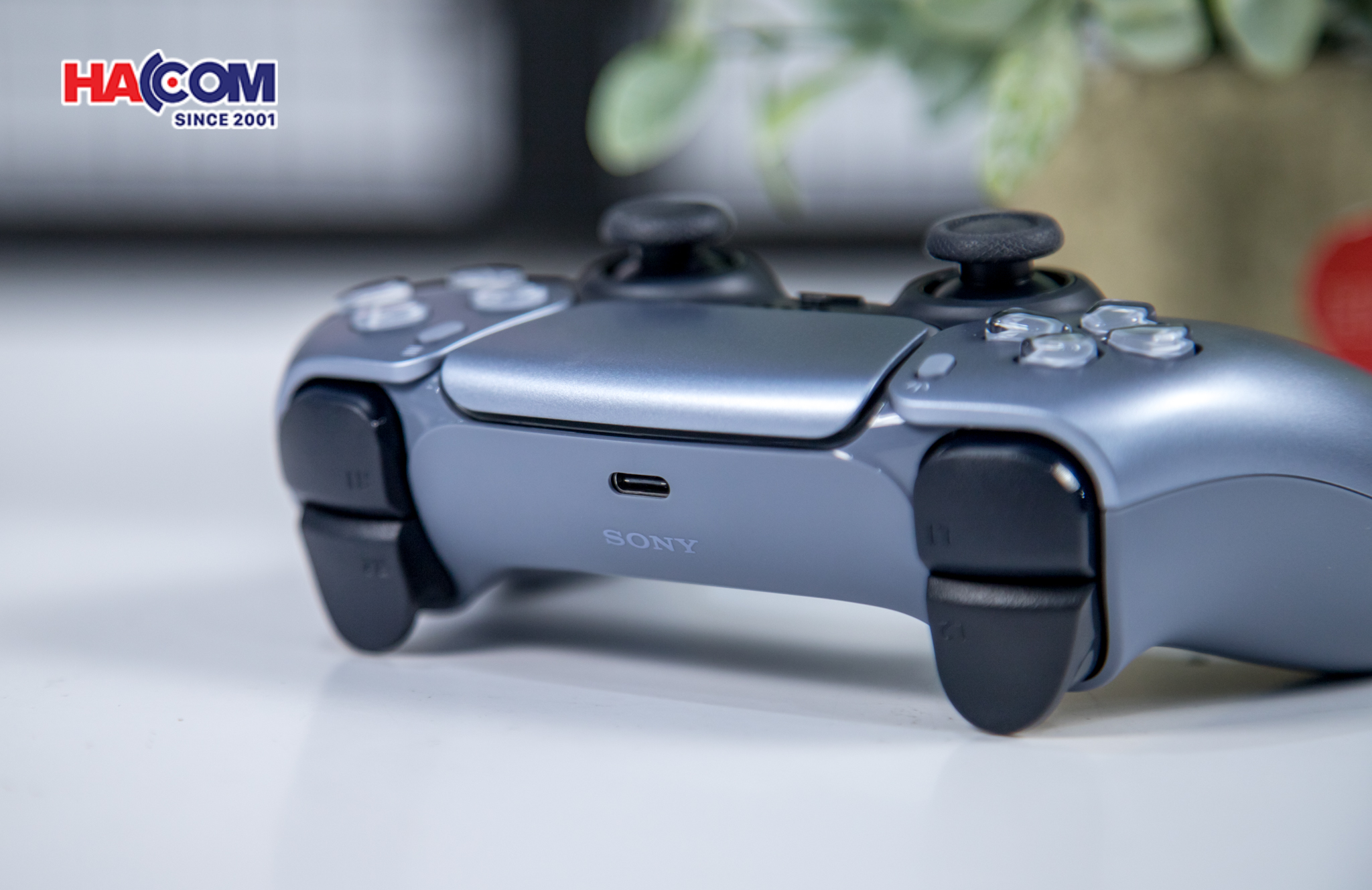 80677_tay_cam_choi_game_sony_ps5_dualsense_sterling_silver_08.JPG 11
