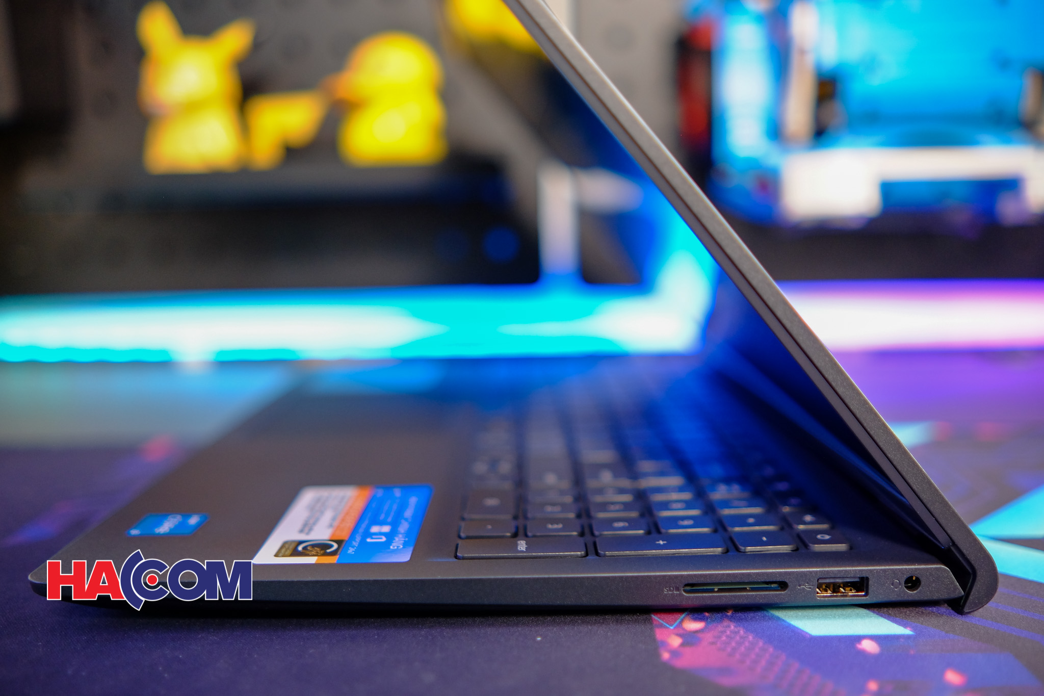 85228_laptop_dell_inspiron_3520_6.jpg 10