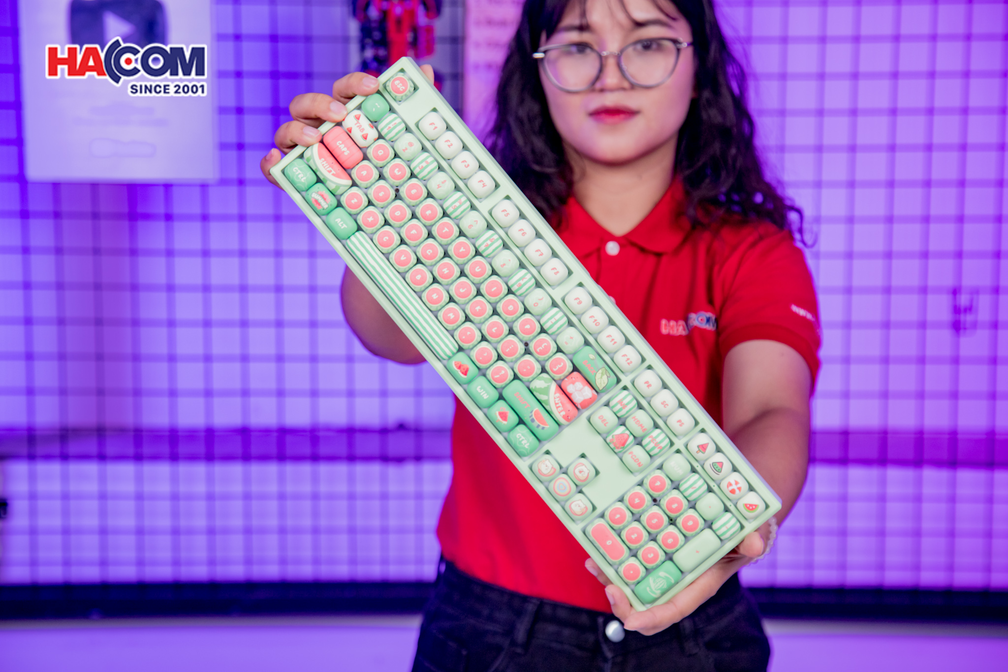 87854_ban_phim_monsgeek_mg108b_watermelon_multi_modes_rgb_hotswap_02.JPG 4