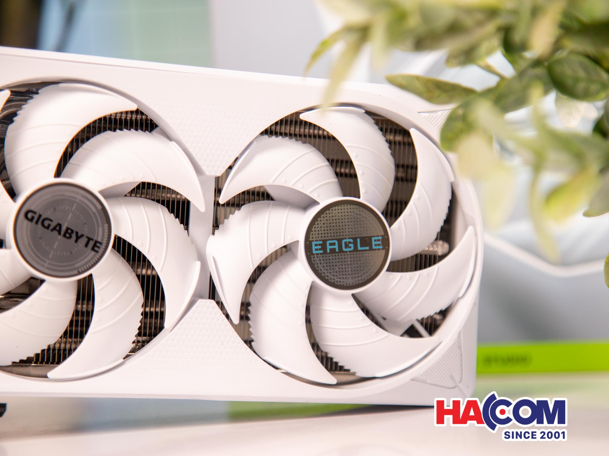 88662_gigabyte_rtx_5070_ti_eagle_oc_ice_sff_gddr7__8_.jpg 9