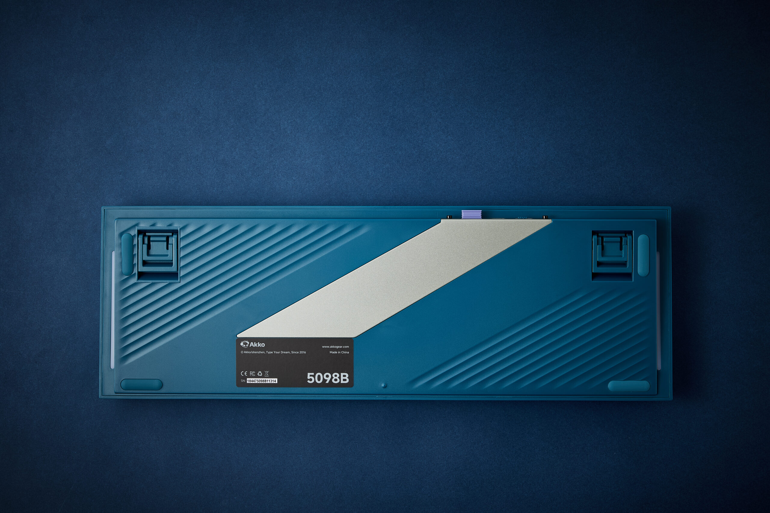 88884_ban_phim_akko_5098b_ink_green_rgb_hotswap_kailh_ice_cream_pink_3.jpg 3