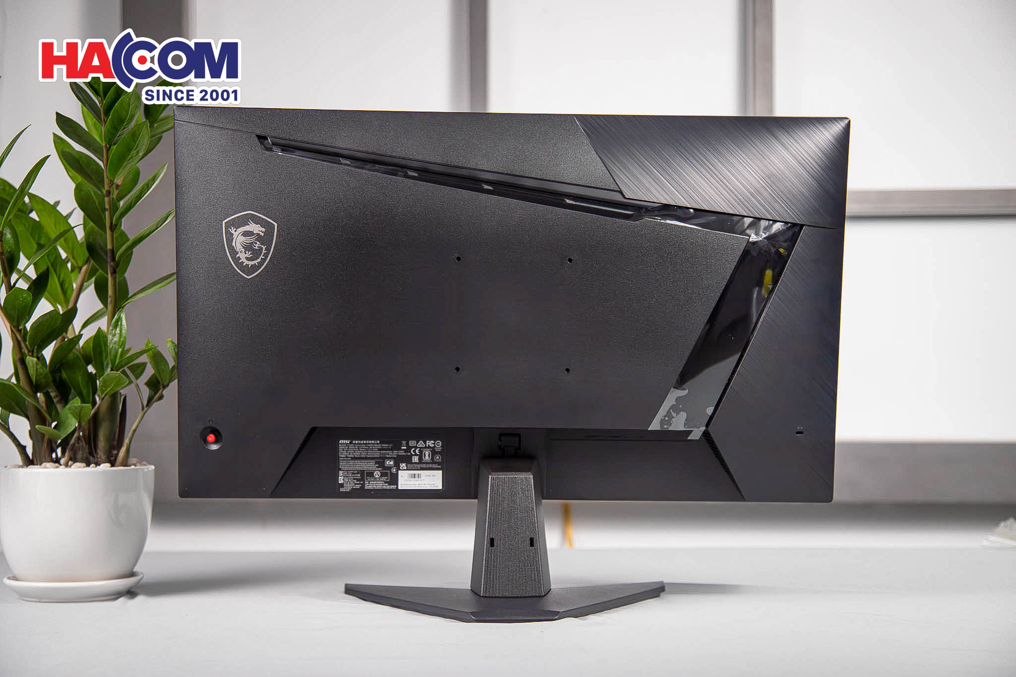 90538_man_hinh_msi_mag_255f_e20_photo_1.jpg 9