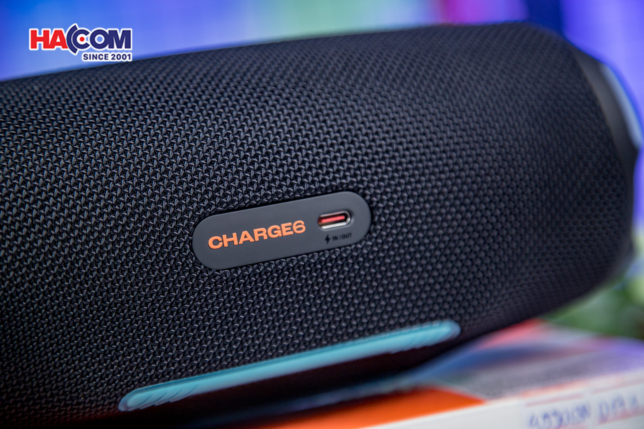 90674_loa_bluetooth_jbl_charge_6_mau_den_cam_010.JPG 15