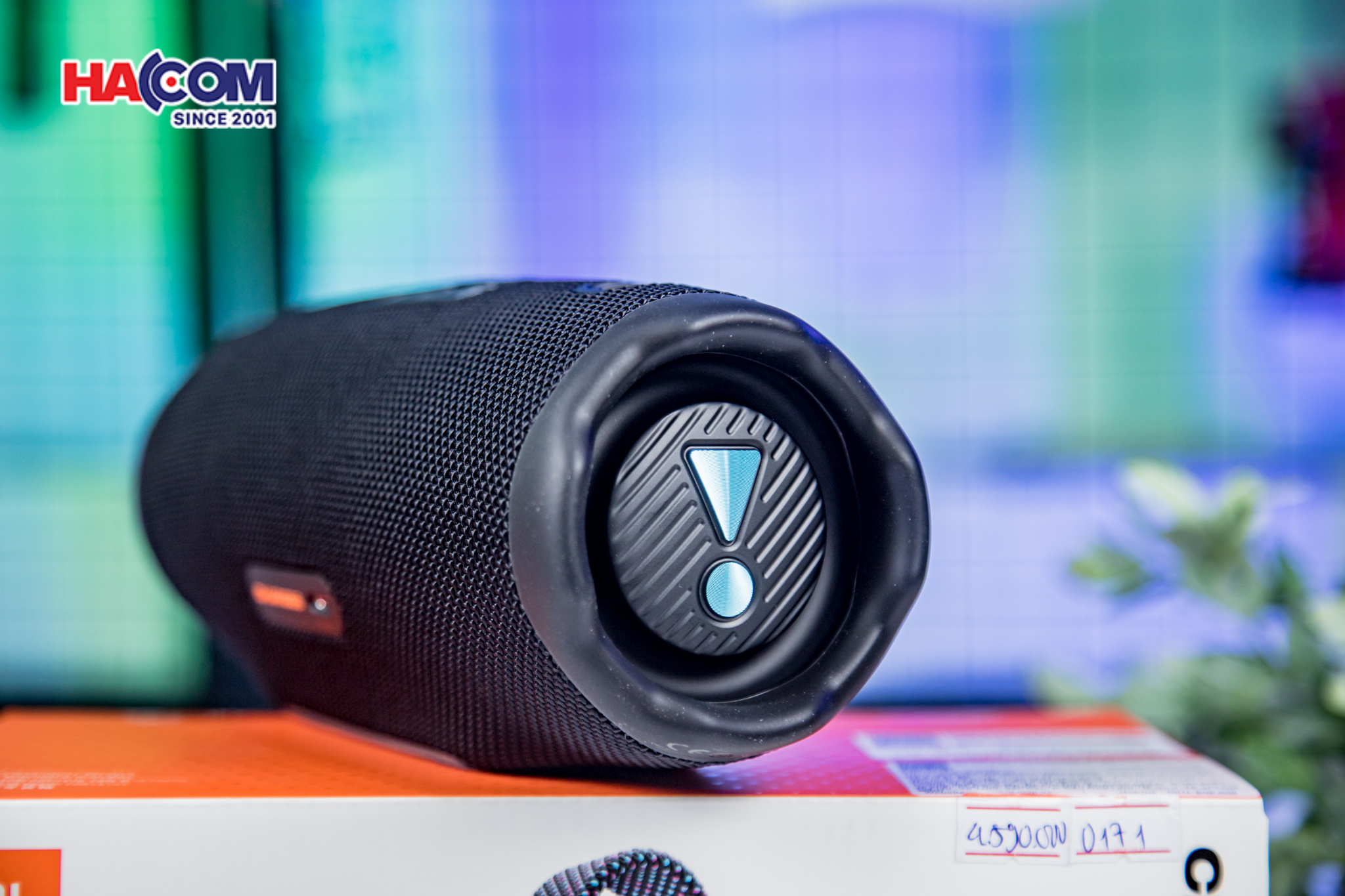 90674_loa_bluetooth_jbl_charge_6_mau_den_cam_08.JPG 13