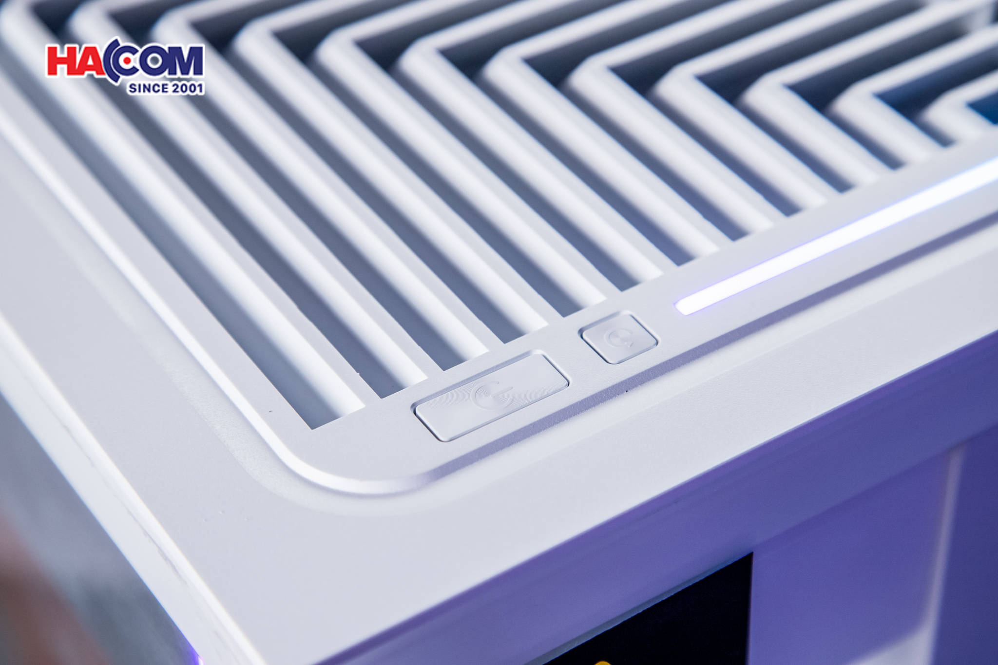 91079_pc_hacom_platinum_010_intel_i7_14700f_vga_rtx_5070_artic_018.JPG 18