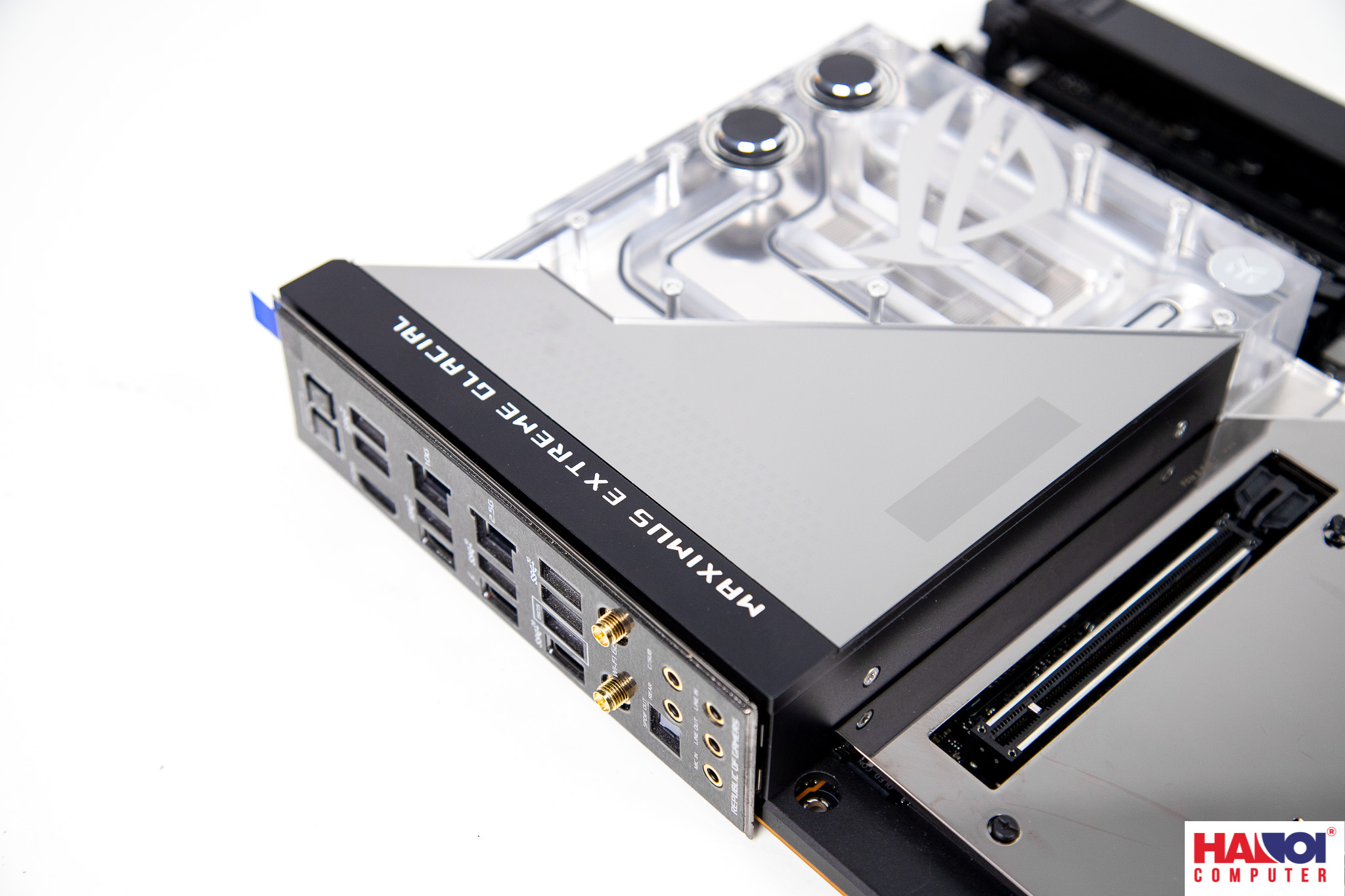 92308_mainboard_asus_rog_maximus_z690_extreme_glacial_intel_z690_socket_1700_atx_4_khe_ram_ddr5_14.JPG 15