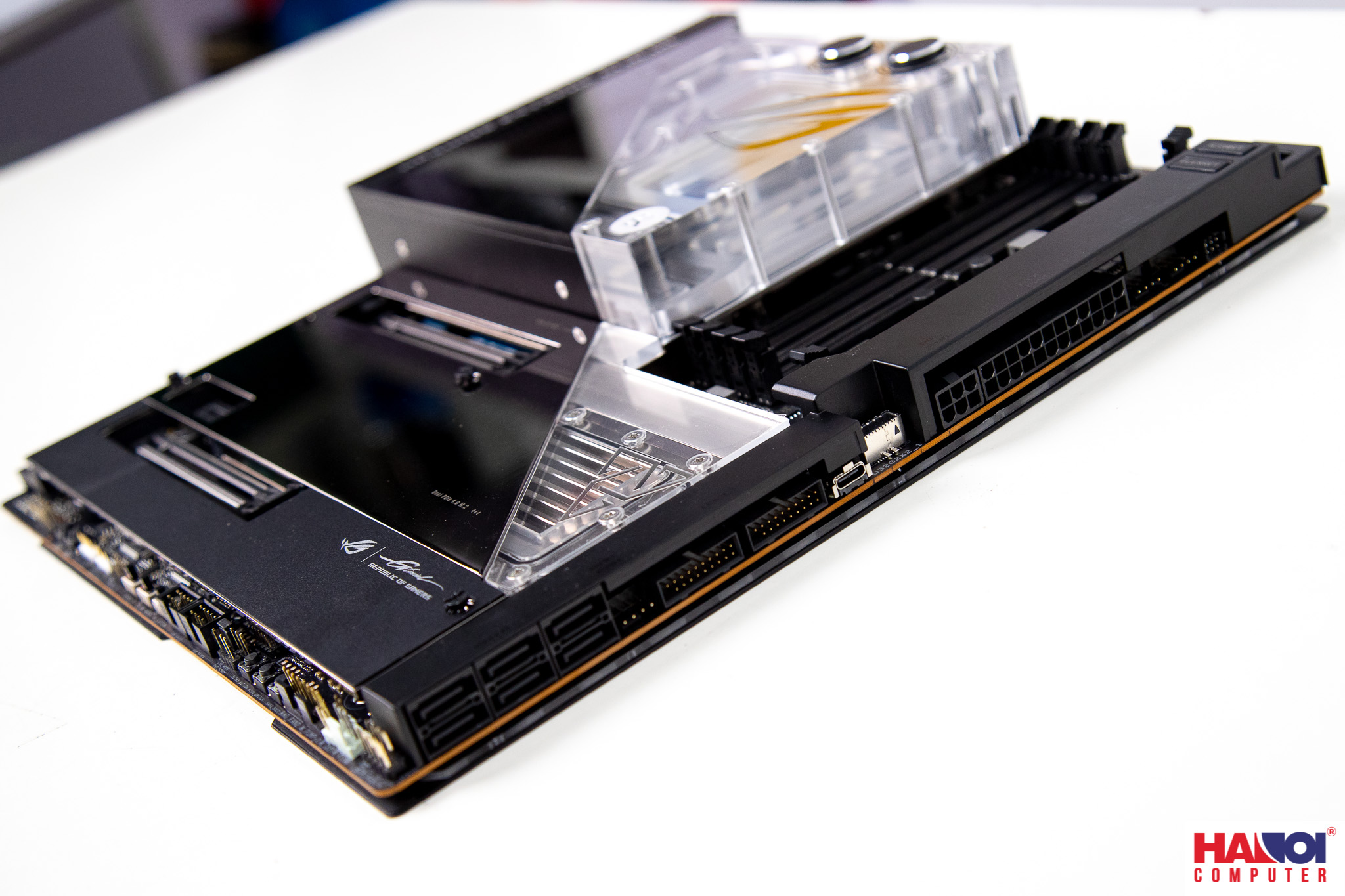 92308_mainboard_asus_rog_maximus_z690_extreme_glacial_intel_z690_socket_1700_atx_4_khe_ram_ddr5_16.JPG 17